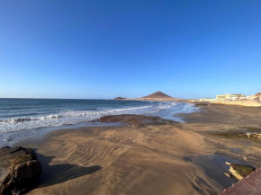 Alquilaencanarias Medano Pika Mediterraneo